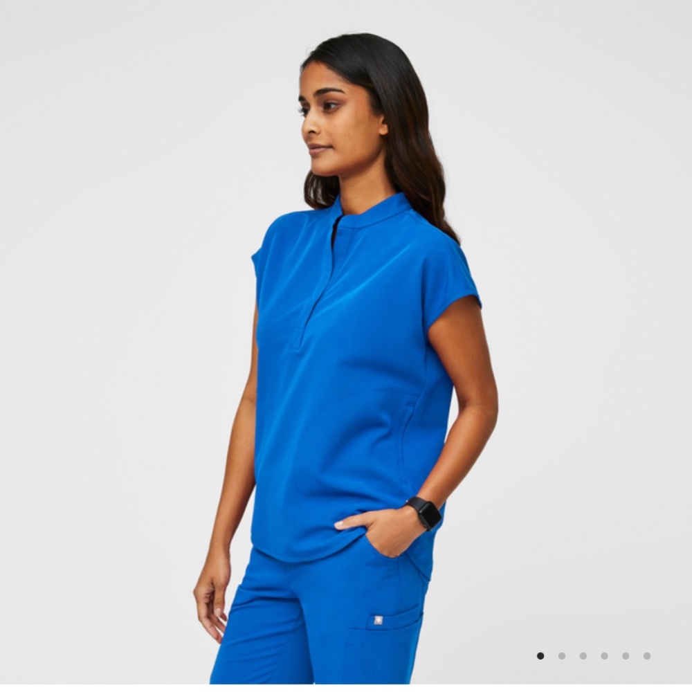 FIGS Rafaela Oversized Scrub Top